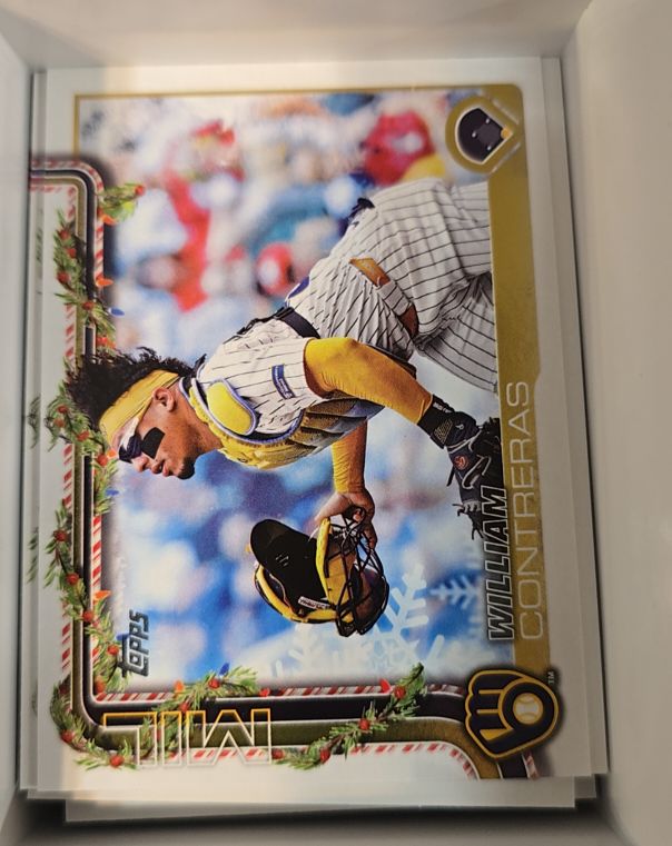2025 Topps Holiday #H21 William Contreras — front