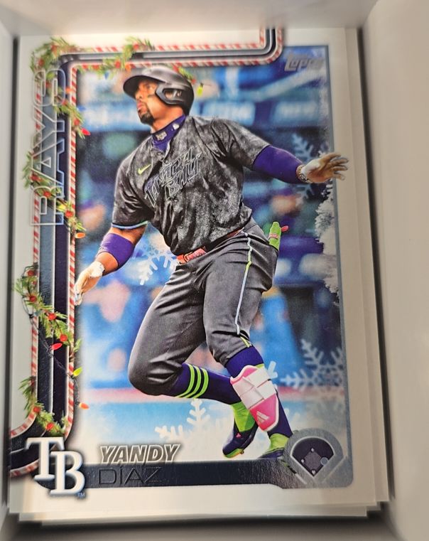 2025 Topps Holiday #H20 Yandy Diaz — front