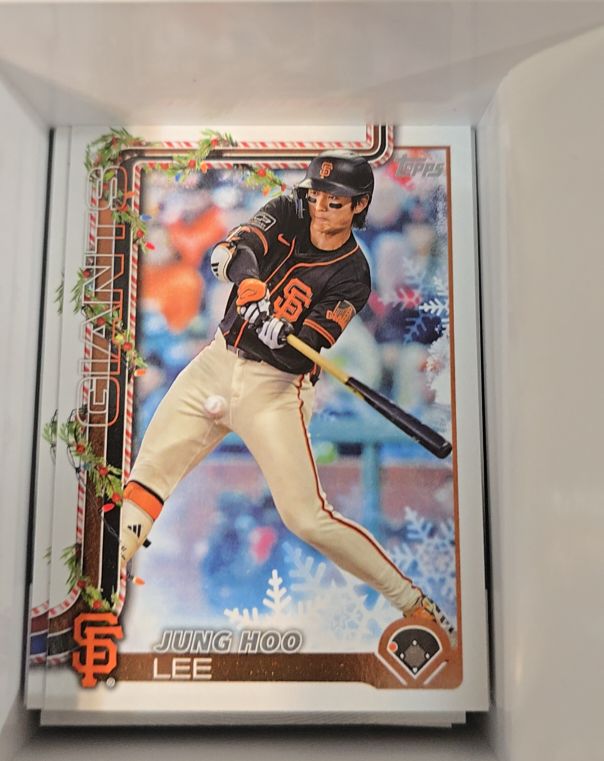 2025 Topps Holiday #H128 Jung Hoo Lee — front