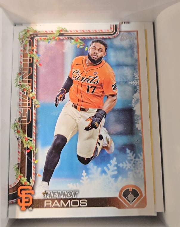2025 Topps Holiday #H129 Heliot Ramos — front