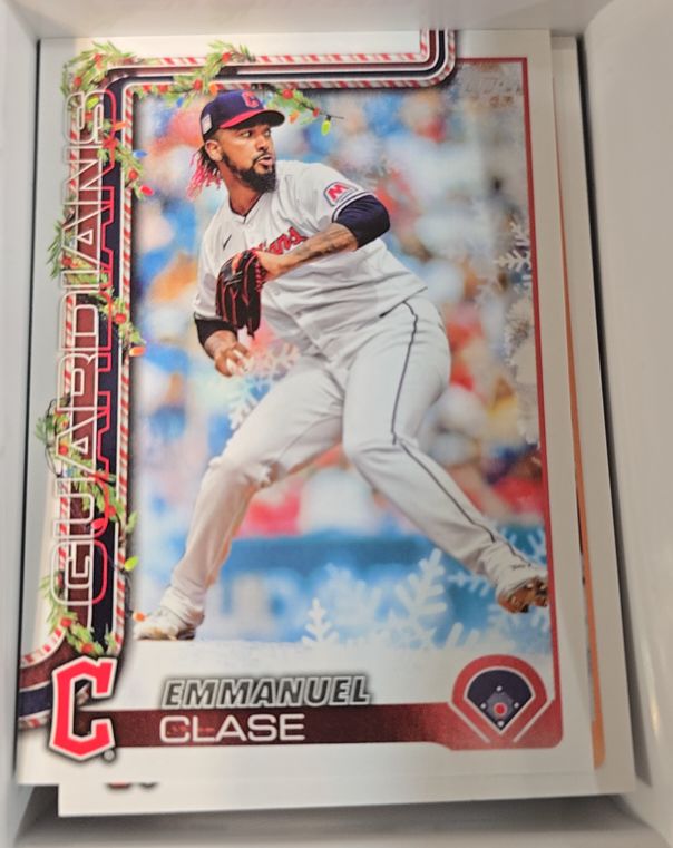 2025 Topps Holiday Baseball #H96 Emmanuel Clase — front