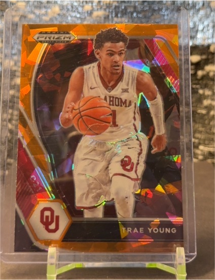 2021 Panini Prizm Draft Picks #78 Trae Young Orange Cracked Ice — front