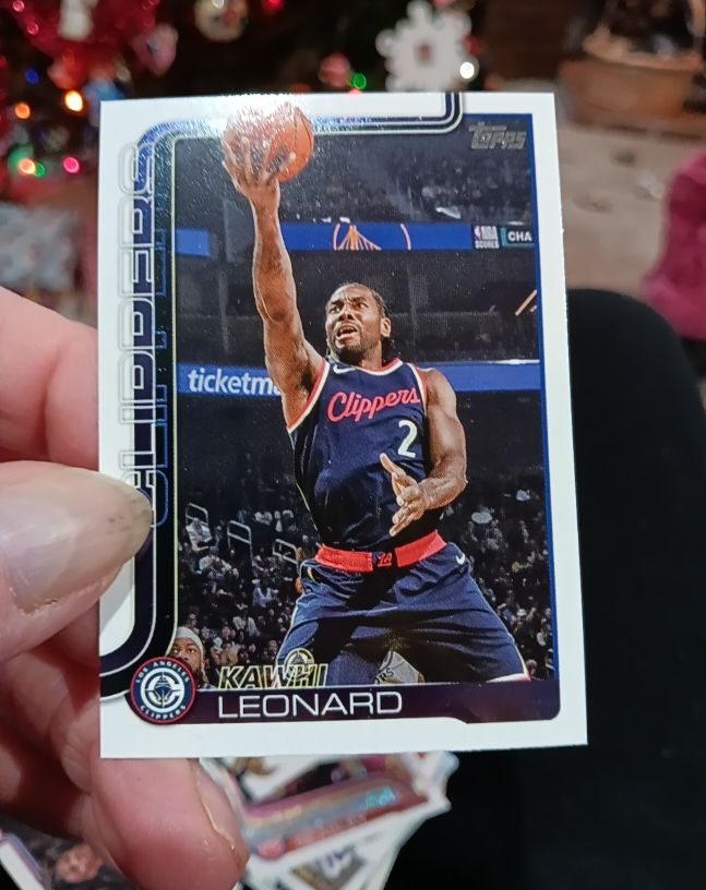 2025-26 Topps #142 Kawhi Leonard — front