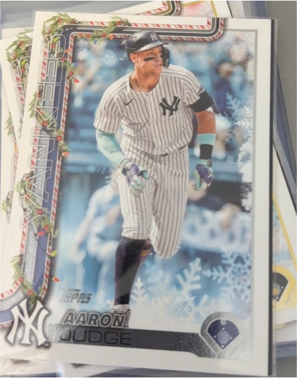 2025 Topps Holiday #H161 Aaron Judge — front