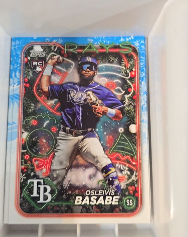 2024 Topps Holiday #H118 Osleivis Basabe — front