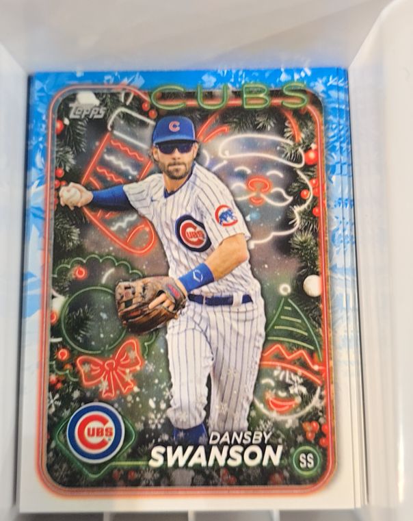 2024 Topps Holiday #H125 Dansby Swanson — front