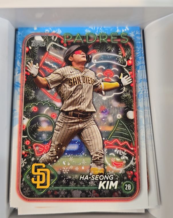 2024 Topps Holiday #H189 Ha-Seong Kim — front