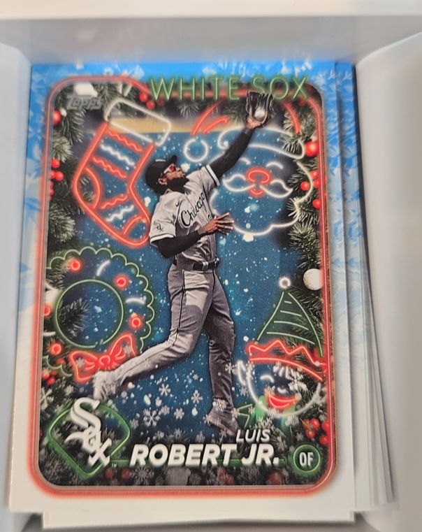 2024 Topps Holiday #H154 Luis Robert Jr. — front