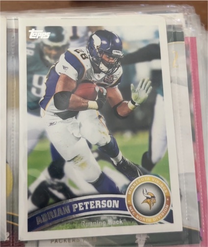 2011 Topps #220 Adrian Peterson — front