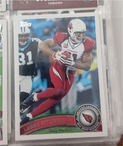 2011 Topps #10 Larry Fitzgerald — front