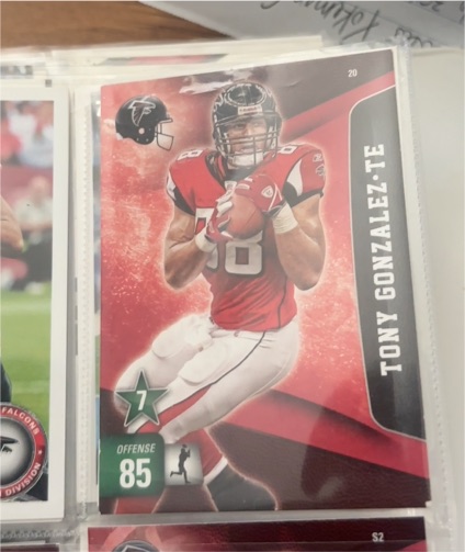 2011 Panini Adrenalyn XL #20 Tony Gonzalez — front