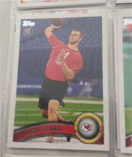 2011 Topps #134 Ricky Stanzi — front