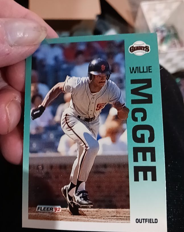 1992 Fleer #643 Willie McGee — front