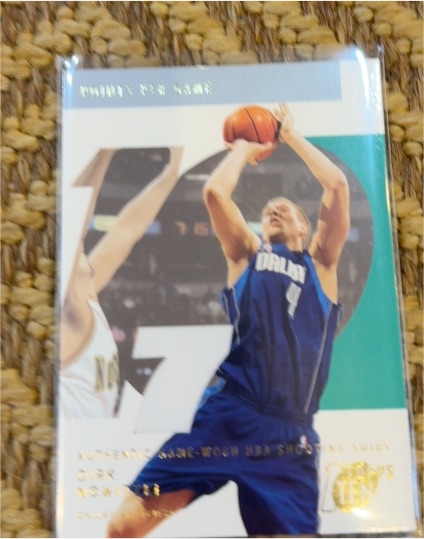 2002-03 Topps Ten #7 Dirk Nowitzki — front
