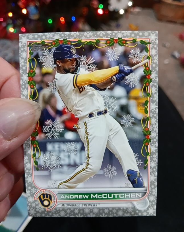 2022 Topps Holiday #HW178 Andrew McCutchen — front
