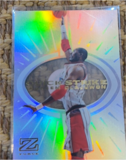 1997-98 Skybox Z-Force Quick Strike #7QS Hakeem Olajuwon — front