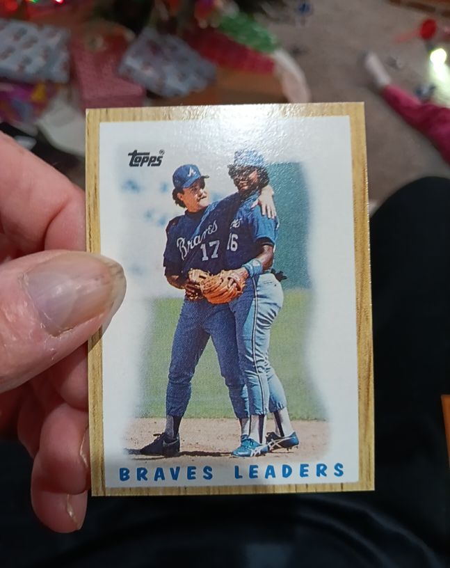 1987 Topps #31 Braves Leaders Atlanta Braves — front