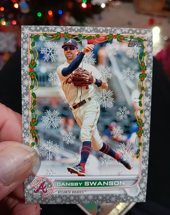 2022 Topps Holiday #HW28 Dansby Swanson — front