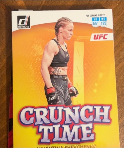 2023 Donruss UFC Crunch Time #13 Valentina Shevchenko — front