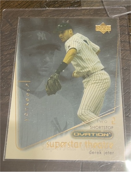 2001 Upper Deck Ovation Superstar Theatre #ST4 Derek Jeter — front