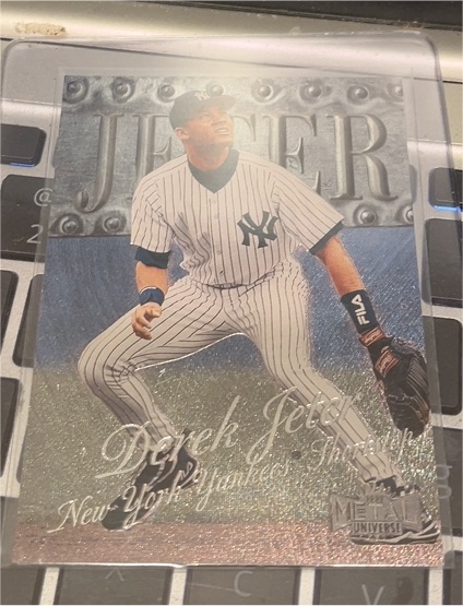 1999 Skybox Metal Universe #97 Derek Jeter — front