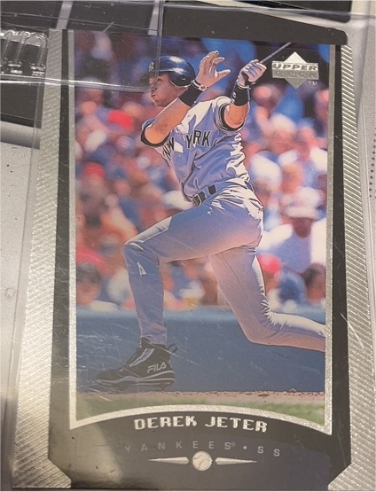 1999 Upper Deck #154 Derek Jeter — front
