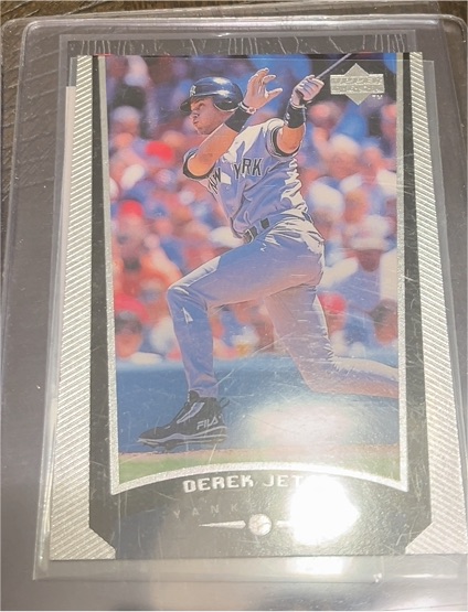 1999 Upper Deck #154 Derek Jeter — front