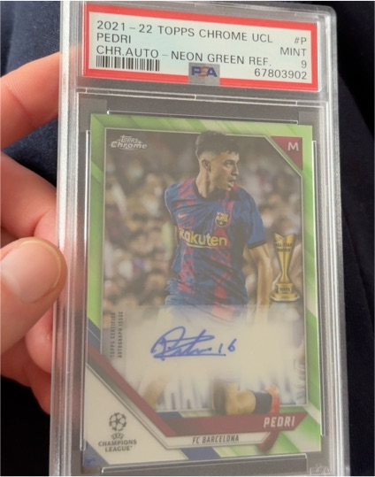 2021-22 Topps Chrome UCL #P Pedri Neon Green Refractor Autograph — front