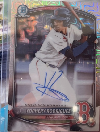 2025 Bowman Chrome Prospects #Yophery Rodriguez — front