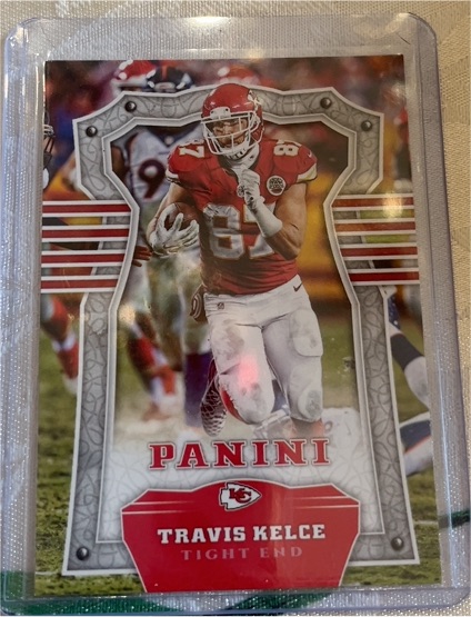 2017 Panini #26 Travis Kelce — front
