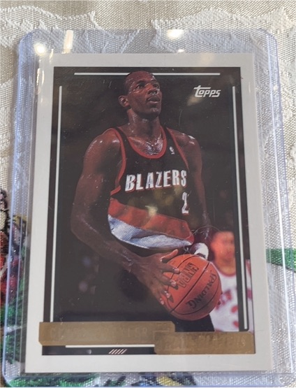 1992-93 Topps #354 Clyde Drexler — front