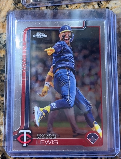 2025 Topps Chrome #254 Royce Lewis — front