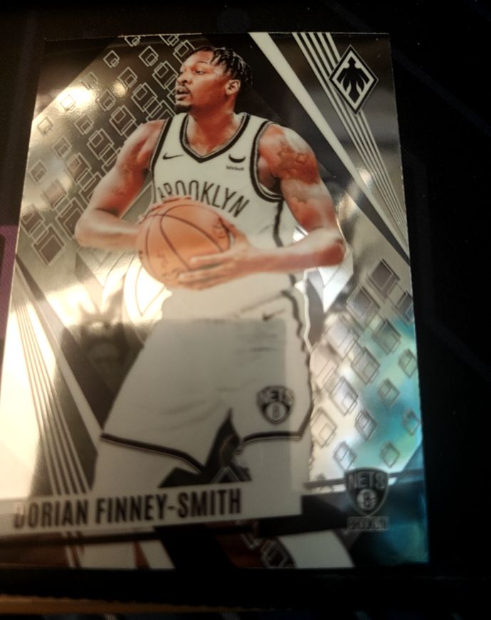 2023-24 Panini Phoenix #223 Dorian Finney-Smith — front
