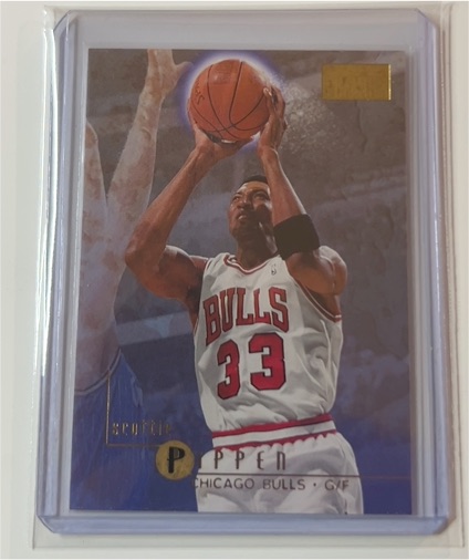 1996-97 Skybox Premium #18 Scottie Pippen — front