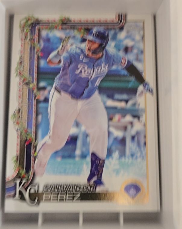 2025 Topps Holiday #H116 Salvador Perez — front