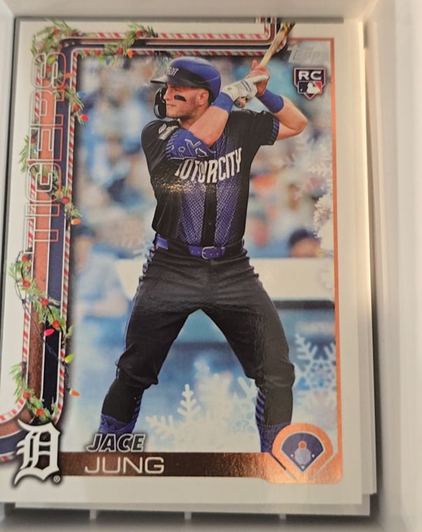 2025 Topps Holiday #H136 Jace Jung — front