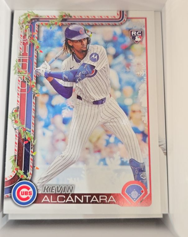 2025 Topps Holiday #H109 Kevin Alcántara — front