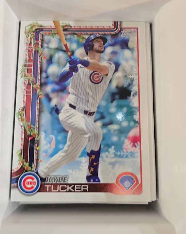 2025 Topps Holiday #H26 Kyle Tucker — front