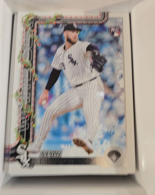 2025 Topps Holiday #H106 Sean Burke — front