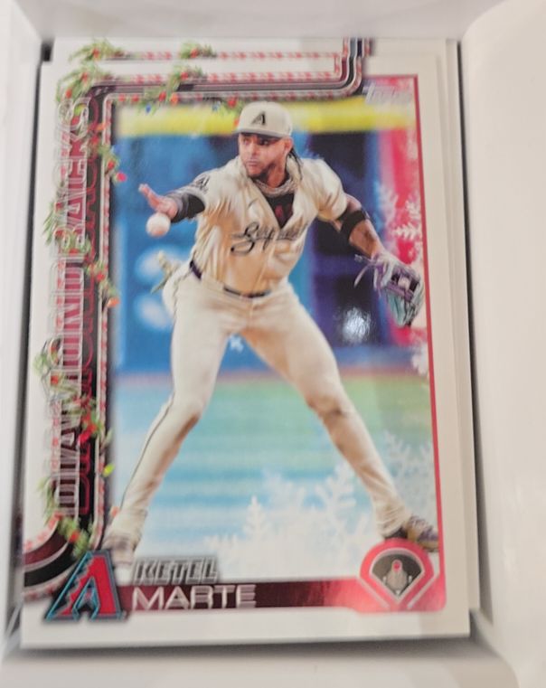 2025 Topps Holiday #H43 Ketel Marte — front
