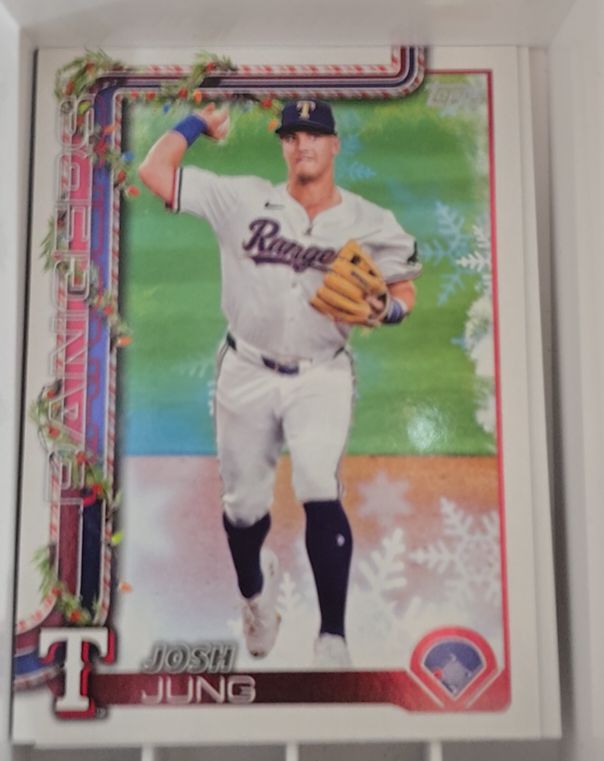 2025 Topps Holiday #H7 Josh Jung — front