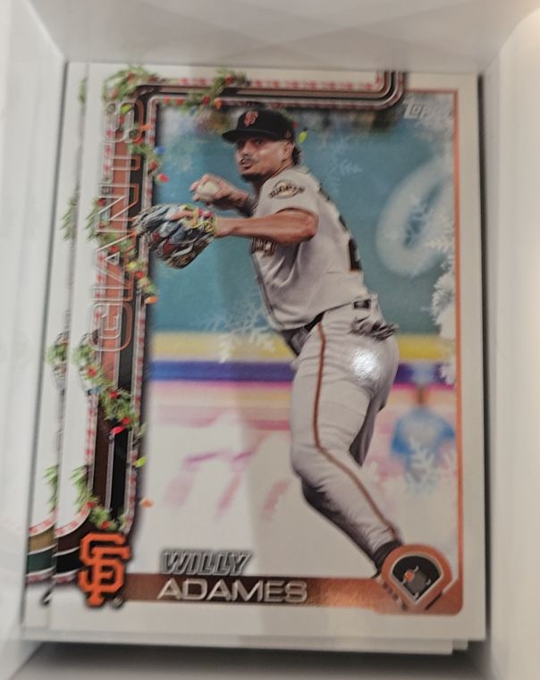 2025 Topps Holiday #H110 Willy Adames — front