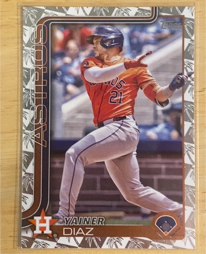 2025 Topps #299 Yainer Diaz — front