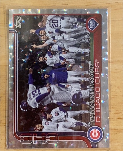 2025 Topps Series 1 #60 Chicago Cubs Team Card — front