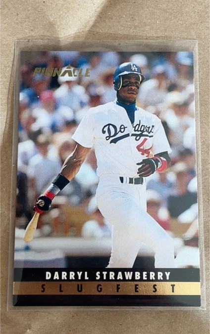 1993 Pinnacle Darryl Strawberry SLUGFEST — front