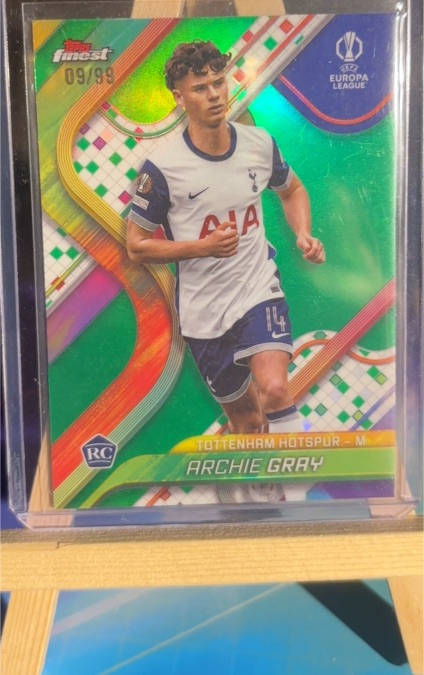 2024-25 Topps Finest UEFA Europa League #09 Archie Gray — front