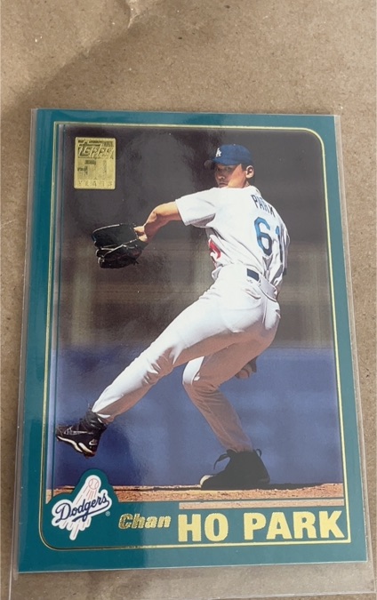 2001 Topps #424 Chan Ho Park — front