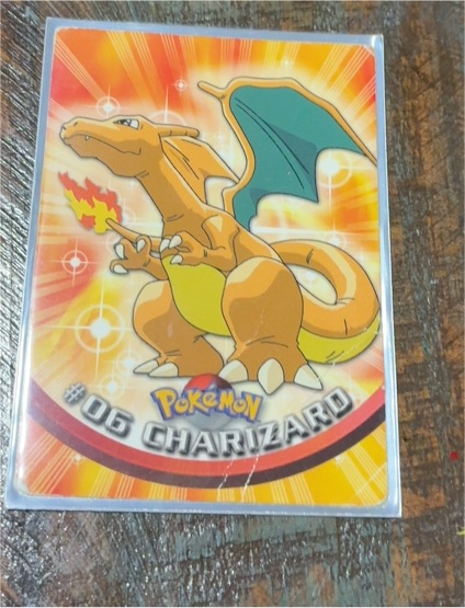 1999 Topps Pokemon #06 Charizard — front