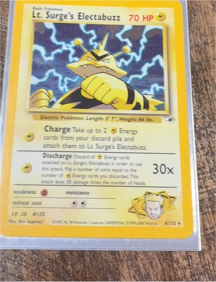 2000 Pokémon Gym Heroes #6 Lt. Surge's Electabuzz — front