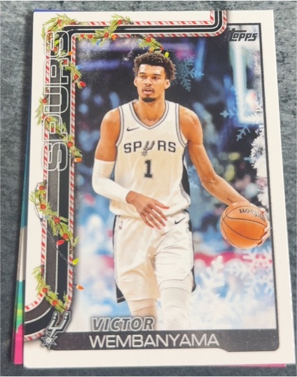 2025-26 Topps Holiday #H156 Victor Wembanyama — front